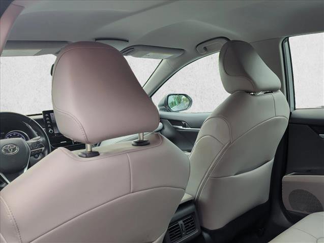 Used 2023 Toyota Camry XLE w/ Navigation Package FWD image 16