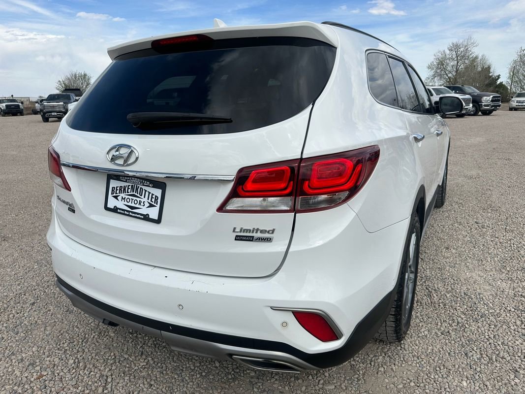Used 2019 Hyundai Santa Fe XL AWD/4WD image 10