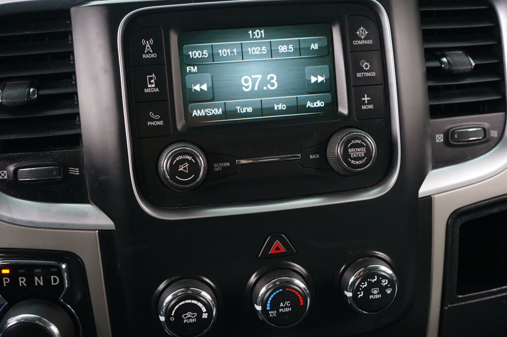 Used 2016 RAM 1500 Classic SLT AWD/4WD image 18