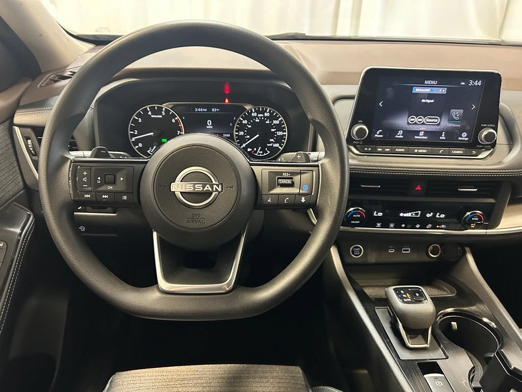Used 2023 Nissan Rogue SV AWD/4WD image 3