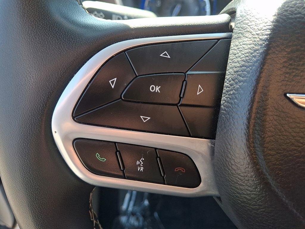 Used 2023 Chrysler Voyager LX image 23