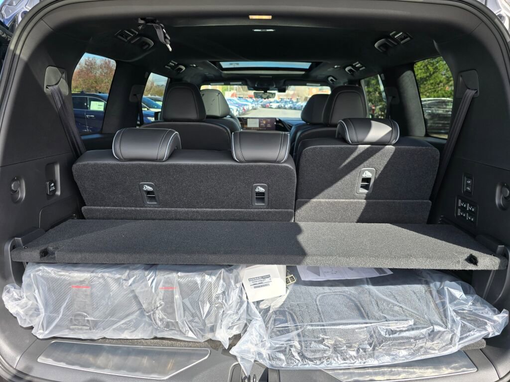 New 2025 INFINITI QX80 Autograph w/ Premium Cargo Package image 13