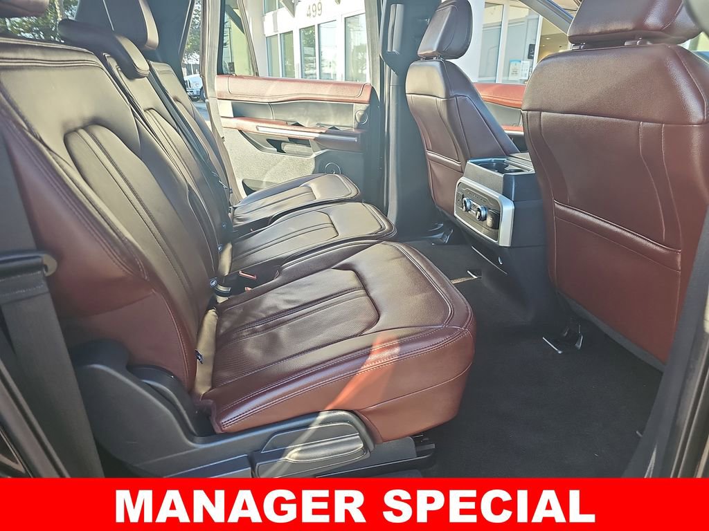 Used 2023 Ford Expedition Max Limited image 11