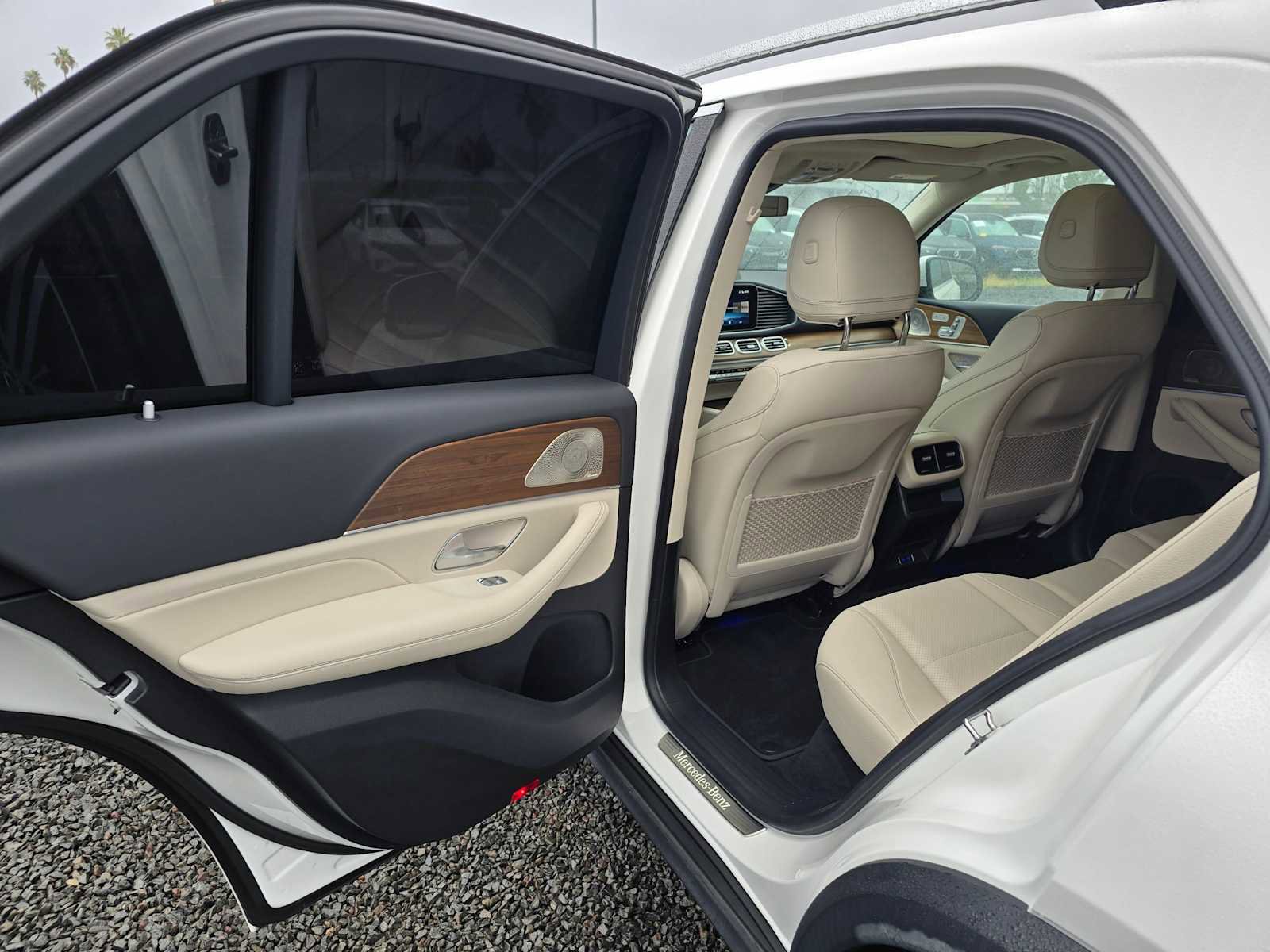 Used 2024 Mercedes-Benz GLE 450 4MATIC image 17
