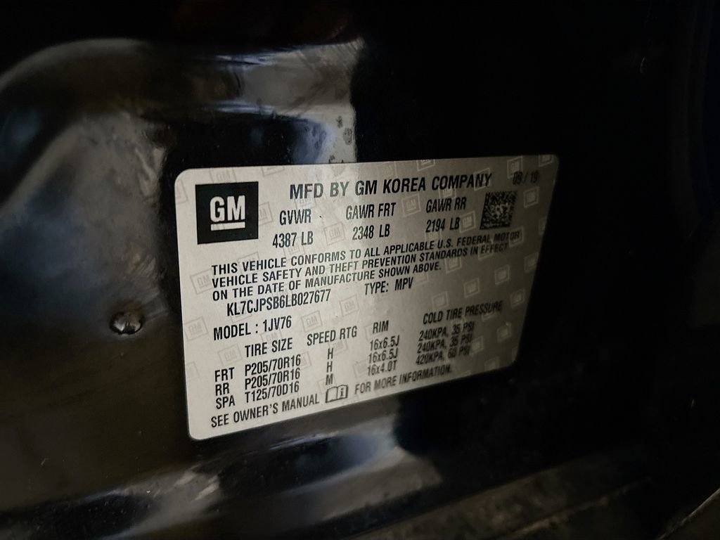 Used 2020 Chevrolet Trax LT w/ LT Convenience Package image 29