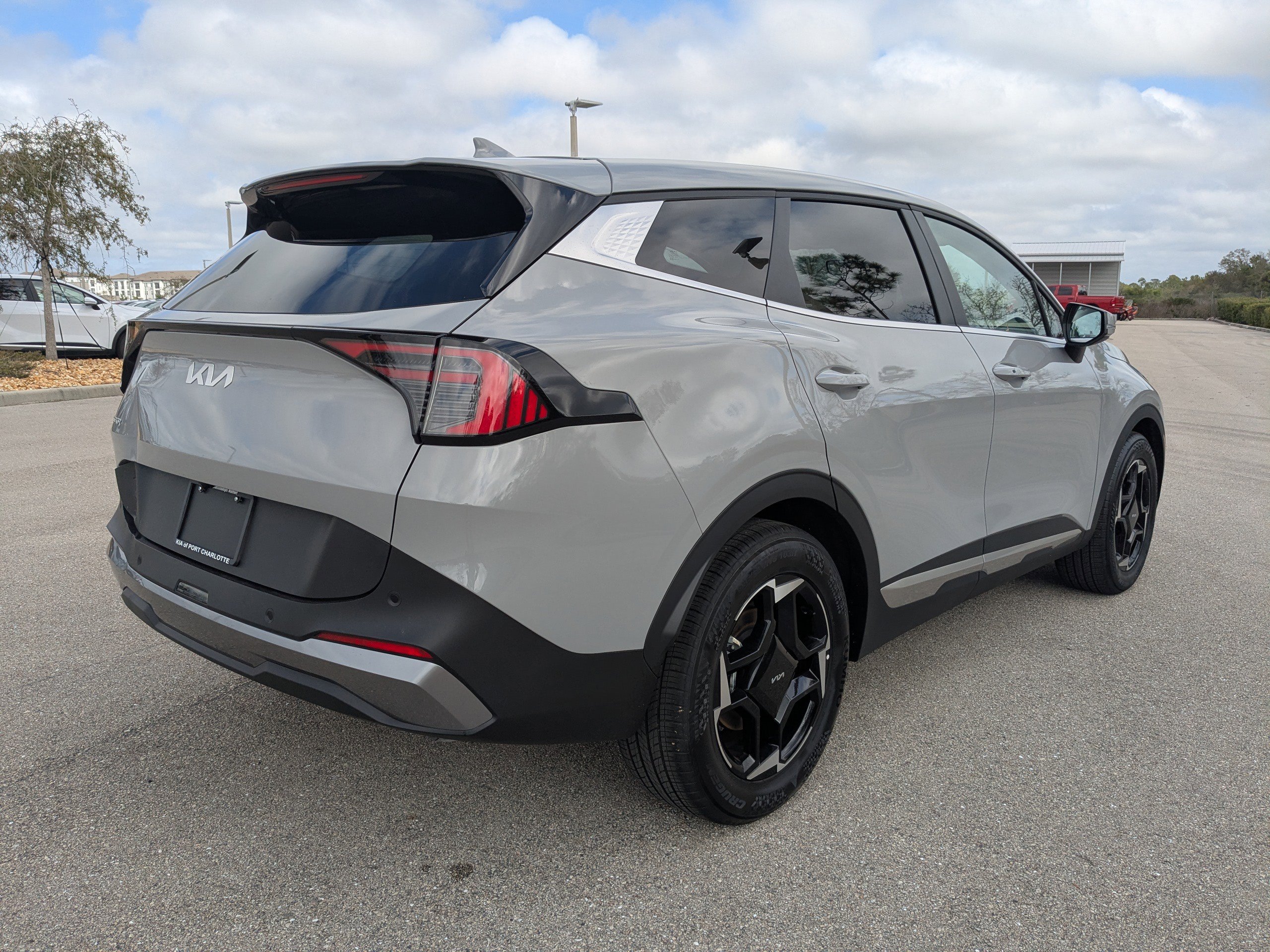 Used 2026 Kia Sportage EX image 5