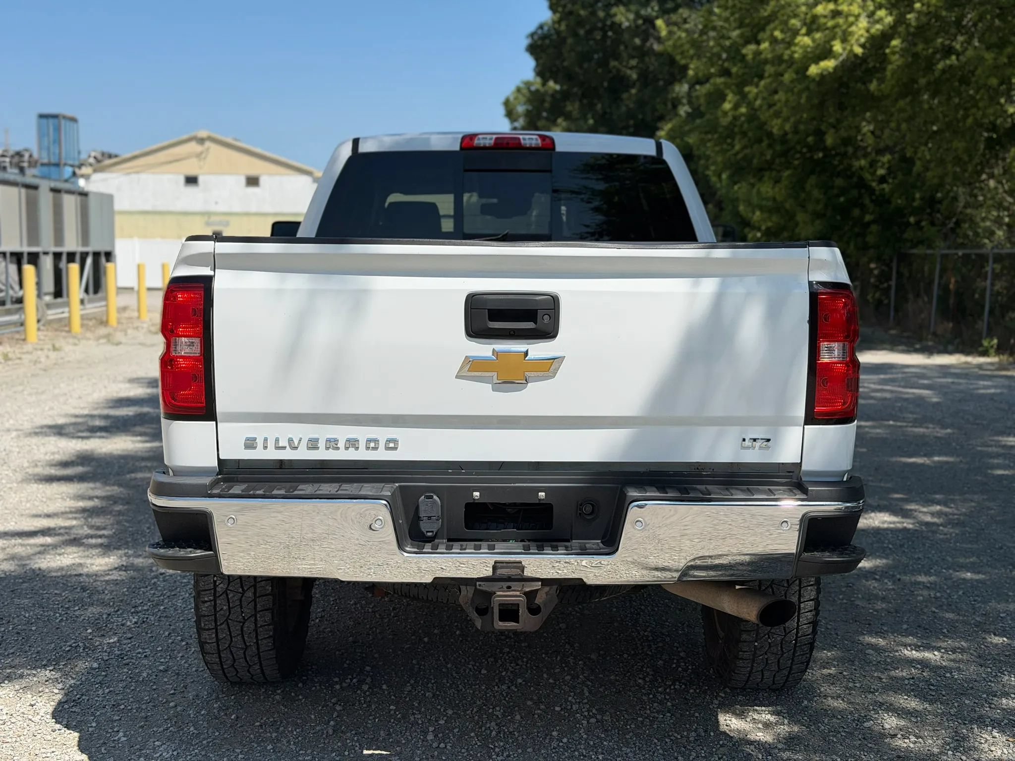 Used 2017 Chevrolet Silverado 2500 LTZ w/ Vortec Plus Package AWD/4WD image 6