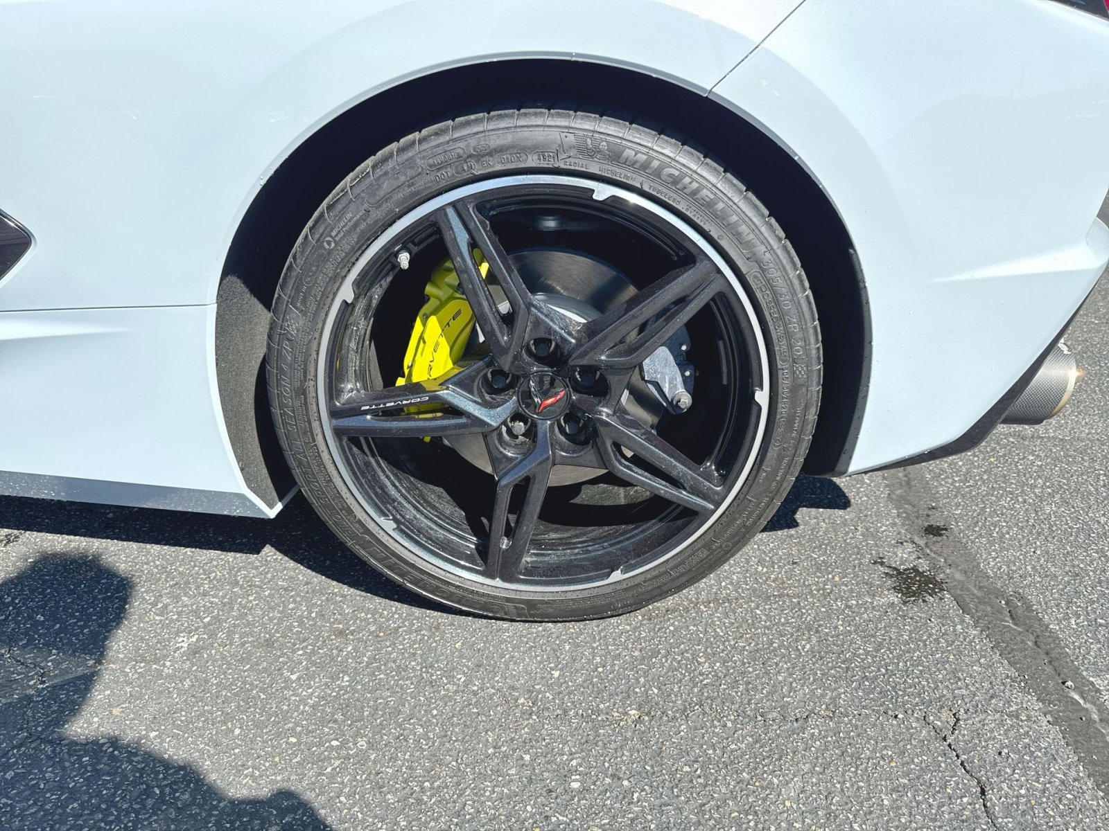 Used 2022 Chevrolet Corvette Stingray Premium Cpe w/ Battery Protection Package image 23