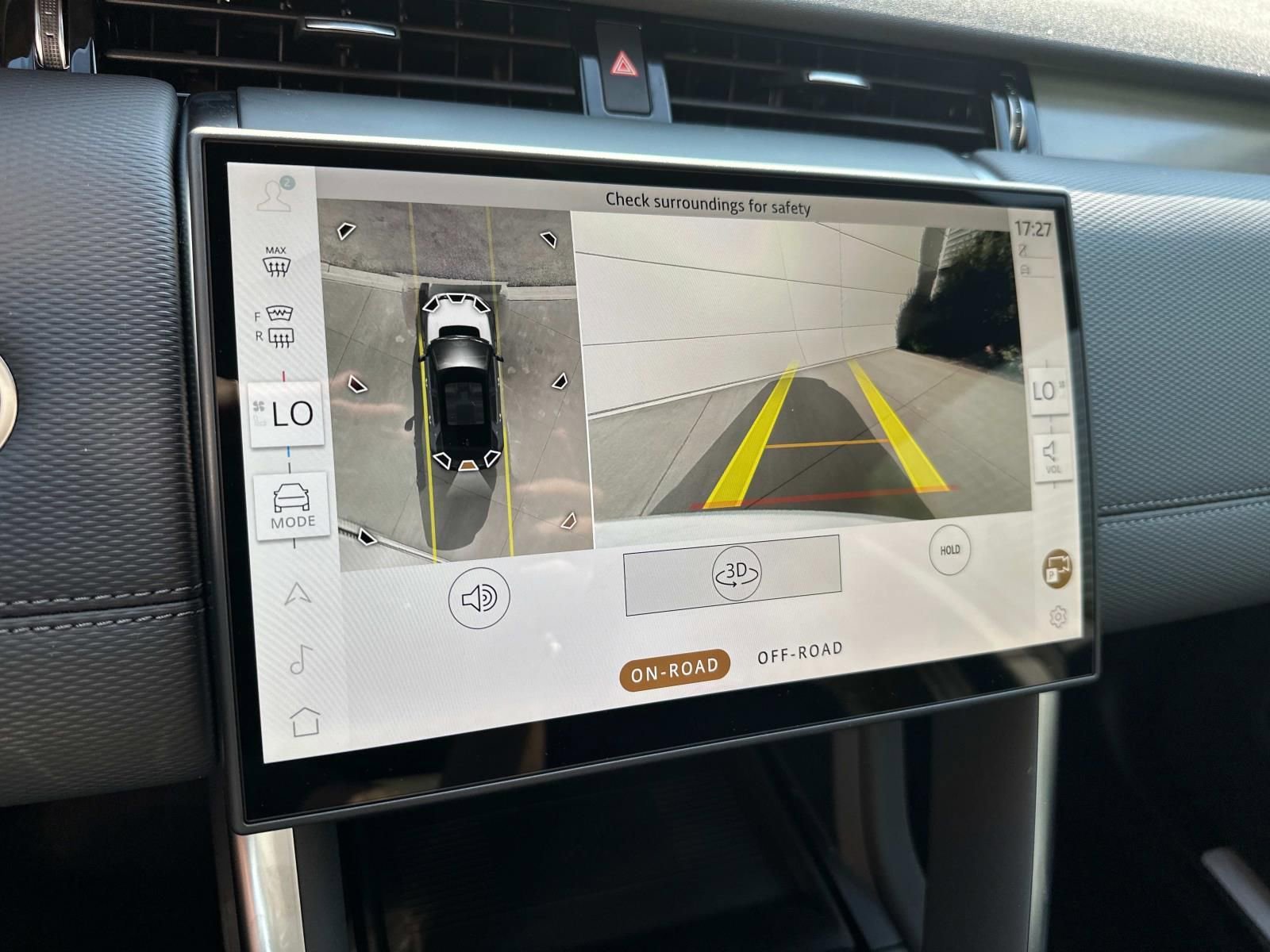 New 2025 Land Rover Discovery Sport Dynamic SE AWD/4WD image 16