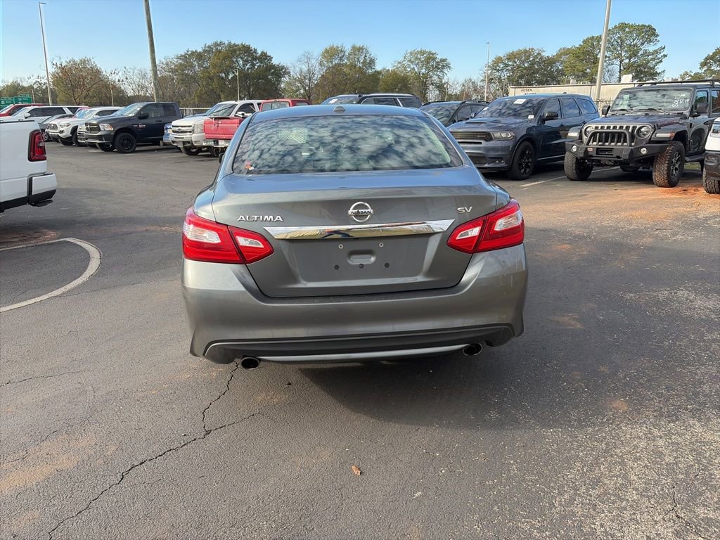 Used 2017 Nissan Altima 2.5 SV image 6