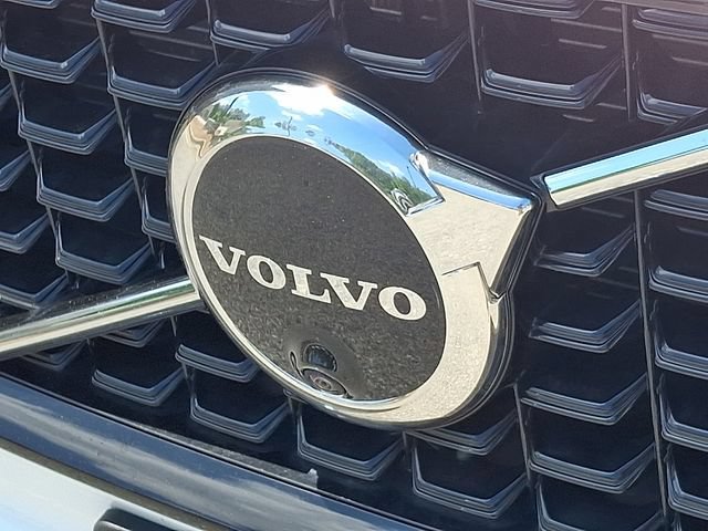 Used 2022 Volvo XC60 T8 R-Design w/ Advanced Package AWD/4WD image 34