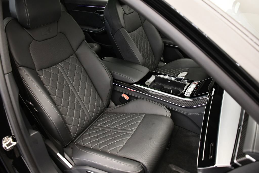 Used 2025 Audi S8 image 46