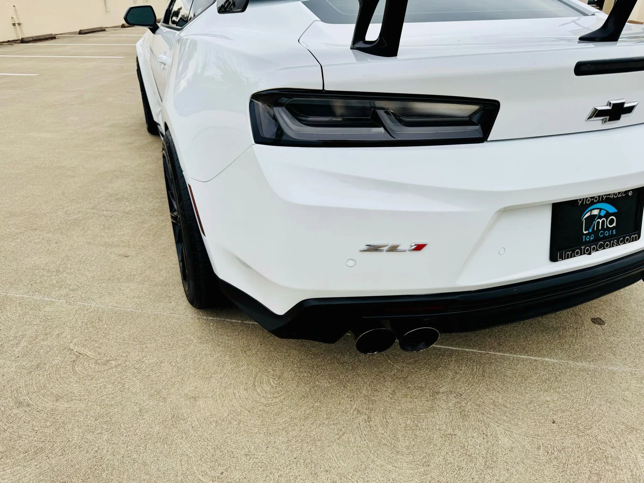 Used 2018 Chevrolet Camaro ZL1 image 12