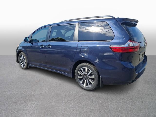 Used 2019 Toyota Sienna XLE w/ XLE Navigation Package AWD/4WD image 6