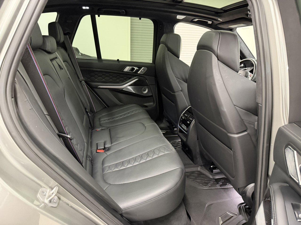 Used 2020 BMW X5 M Competition w/ Executive Package image 61