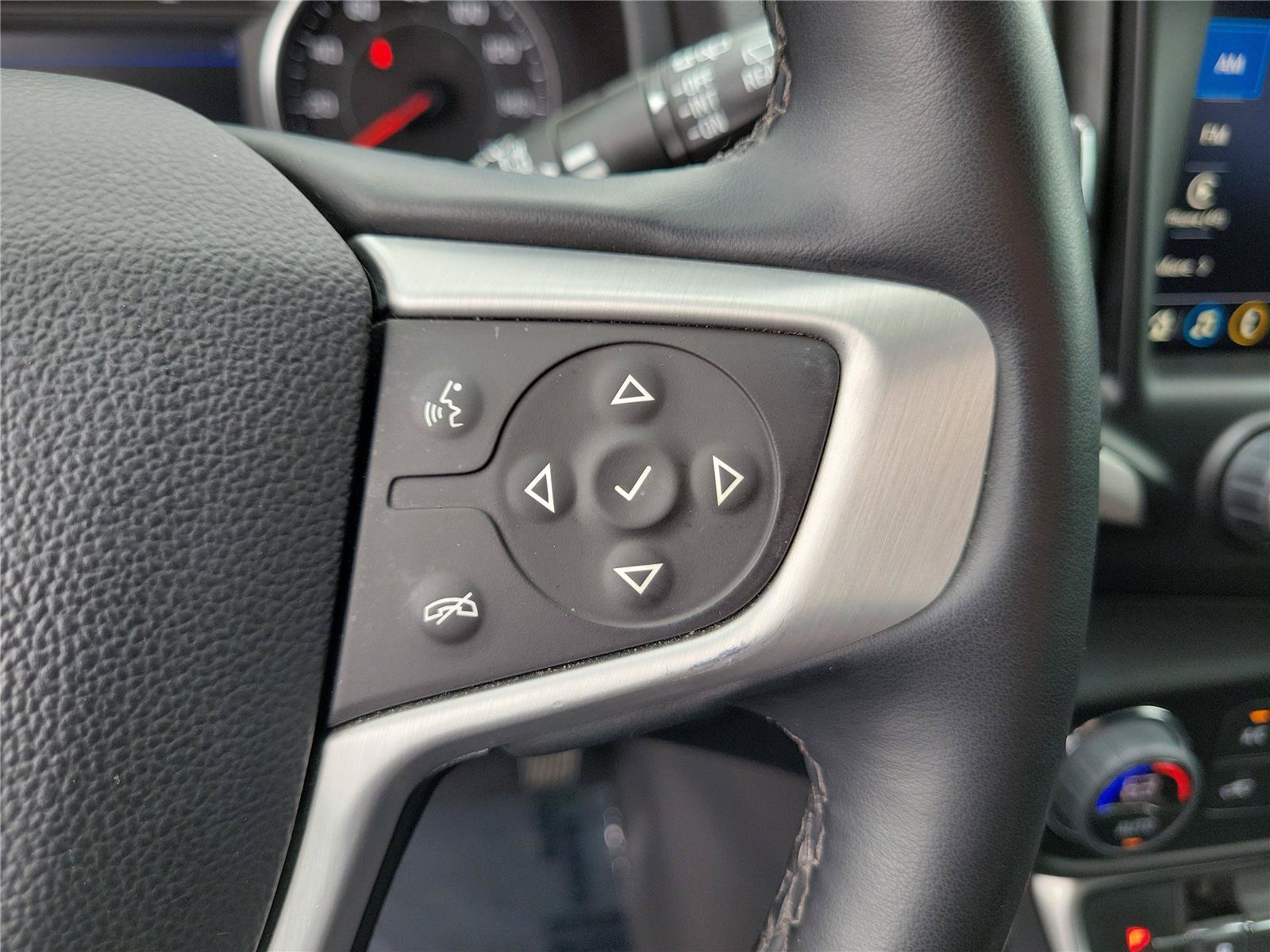Used 2024 GMC Terrain SLT AWD/4WD image 26