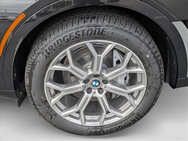 Used 2026 BMW X7 xDrive40i image 9