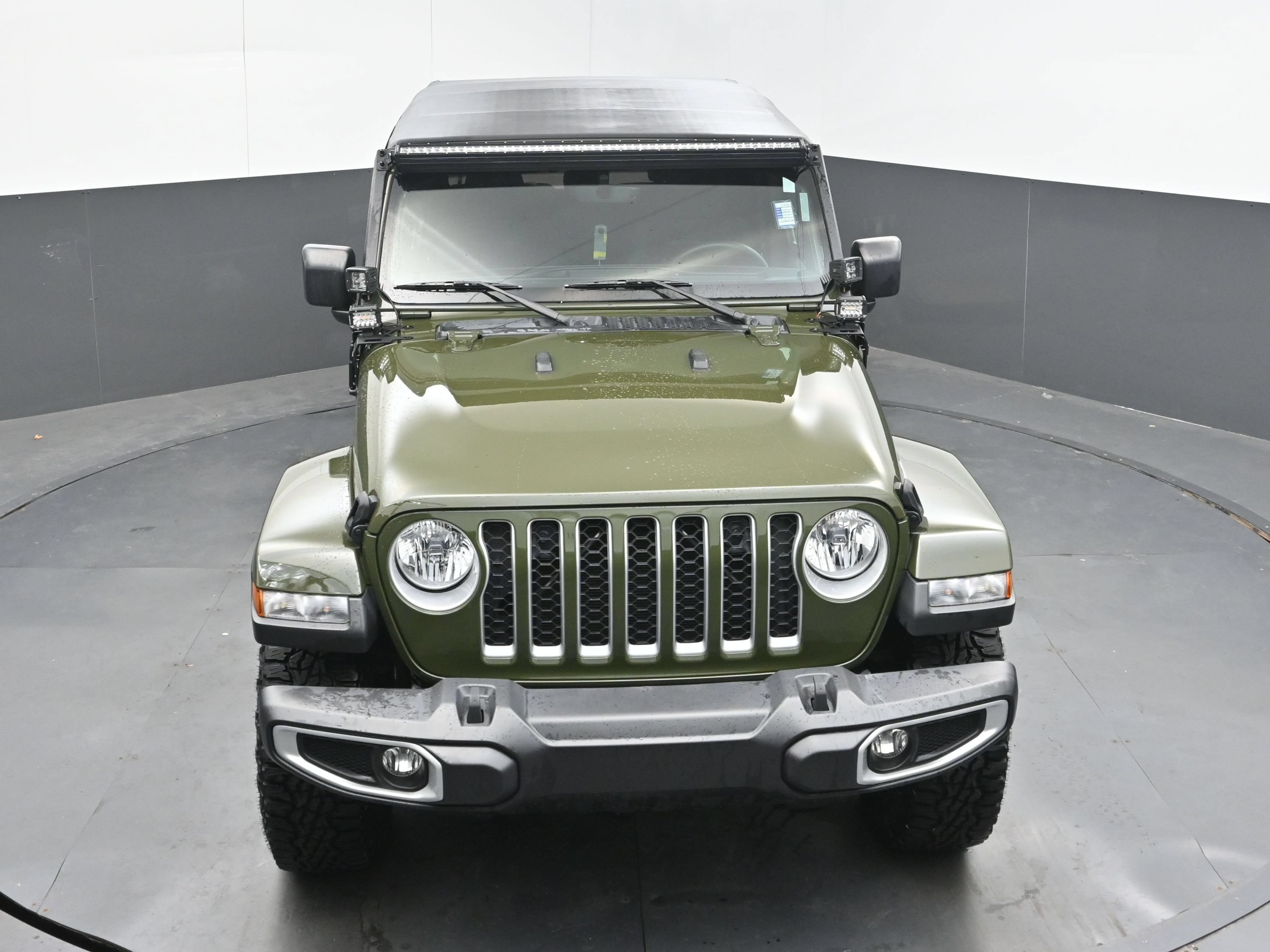 Used 2023 Jeep Gladiator Overland AWD/4WD image 32