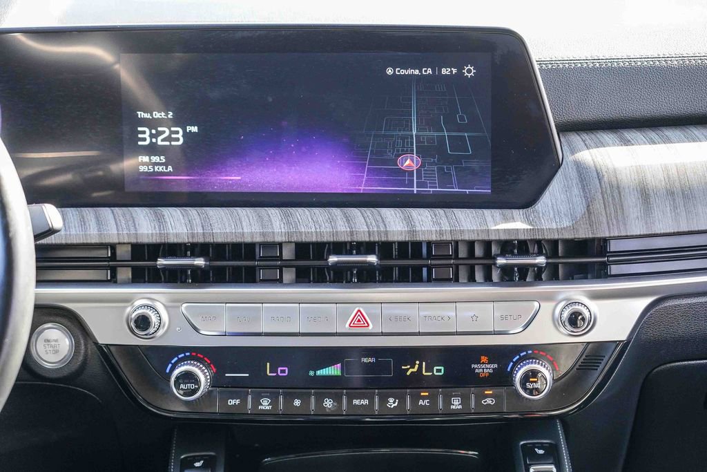 Used 2024 Kia Telluride EX w/ EX Captain's Chair Package image 17