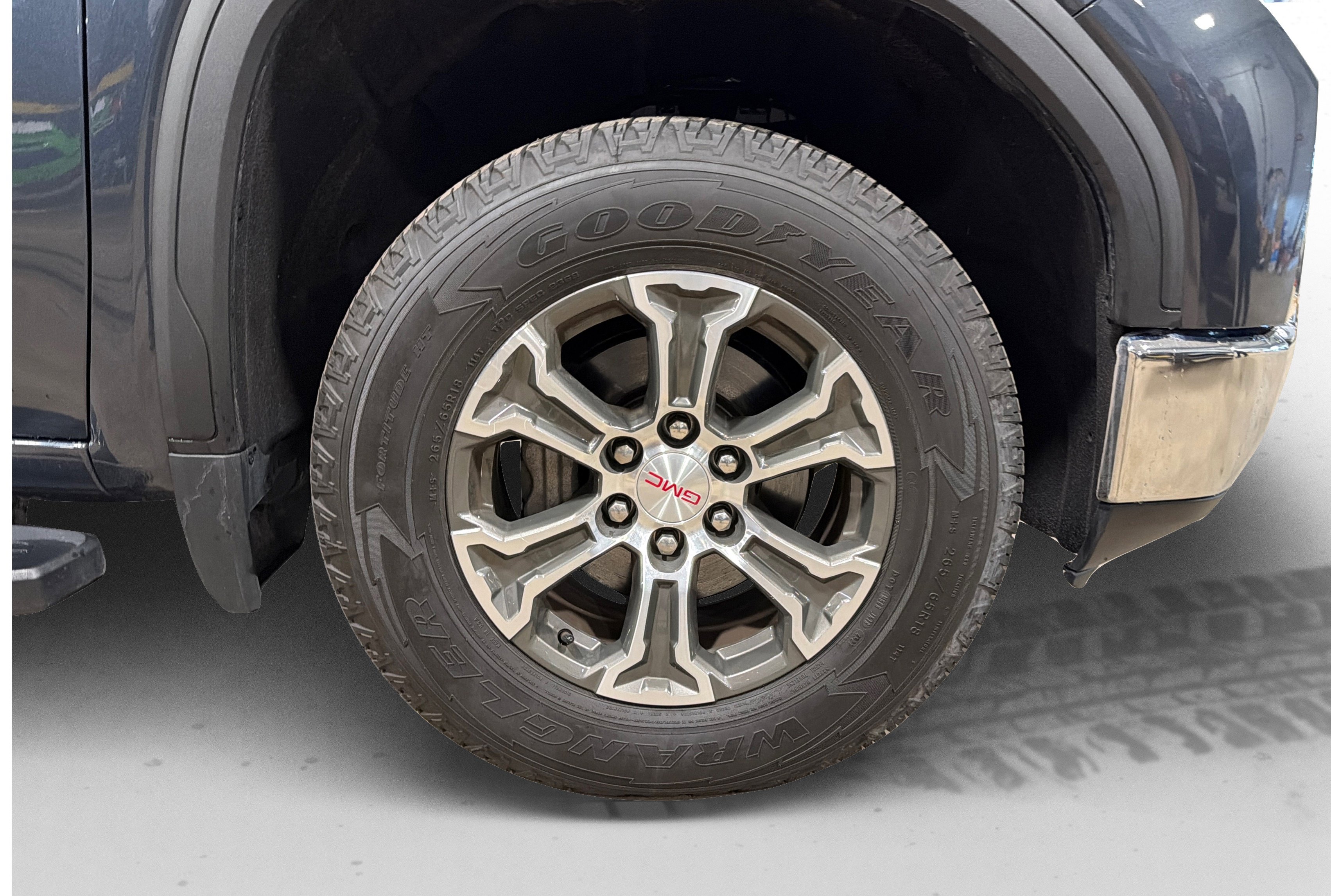 Used 2022 GMC Sierra 1500 SLE w/ X31 Off-Road Package AWD/4WD image 52