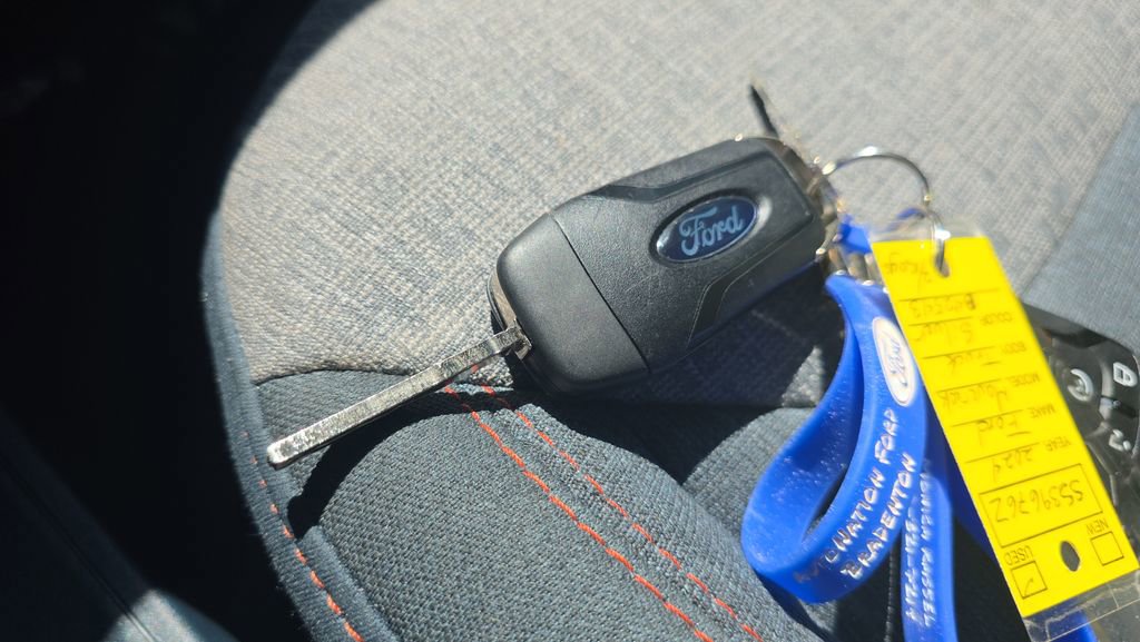 Used 2024 Ford Maverick XLT w/ XLT Luxury Package image 27