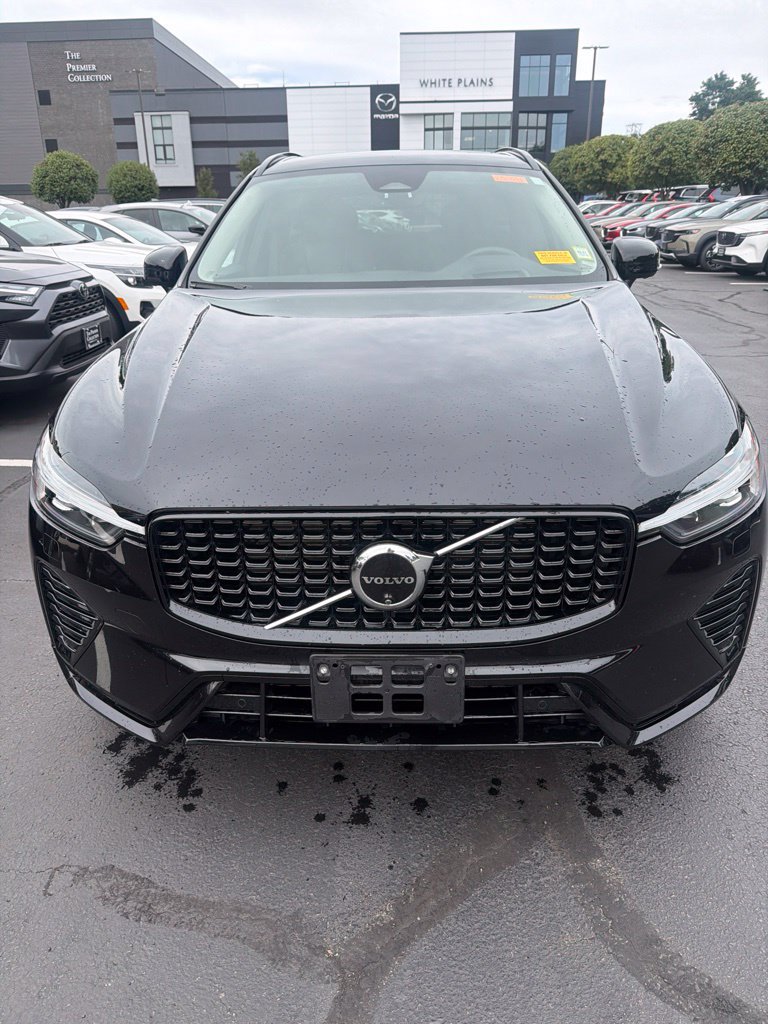 Used 2024 Volvo XC60 B5 Ultimate w/ Protection Package Premier AWD/4WD image 5