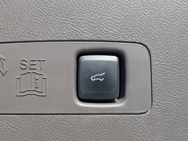 Used 2022 Lincoln Corsair Reserve w/ Luxury Package image 11