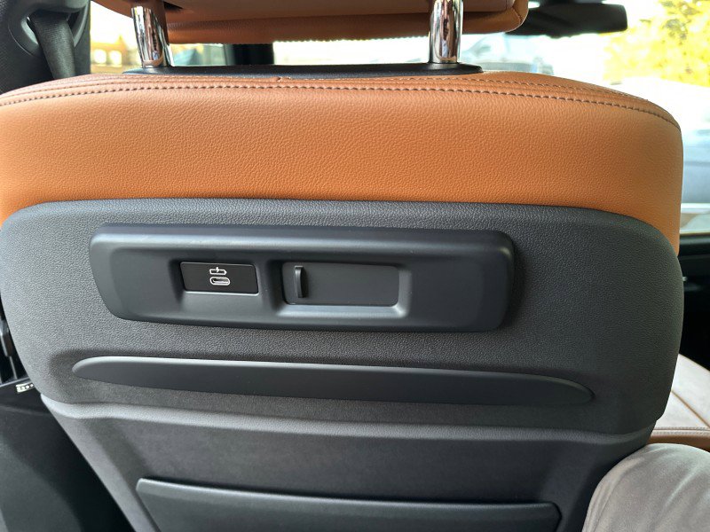 Used 2019 BMW X5 xDrive40i w/ M Sport Package image 34