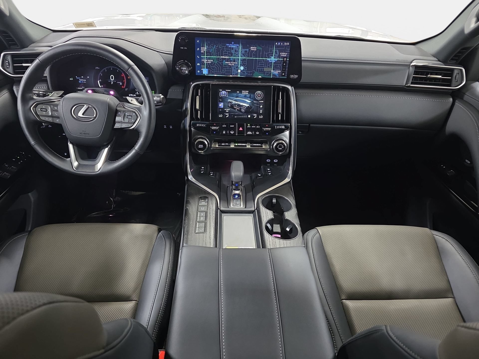 Used 2025 Lexus LX 700h Overtrail w/ Accessory Package (Z1) AWD/4WD image 9