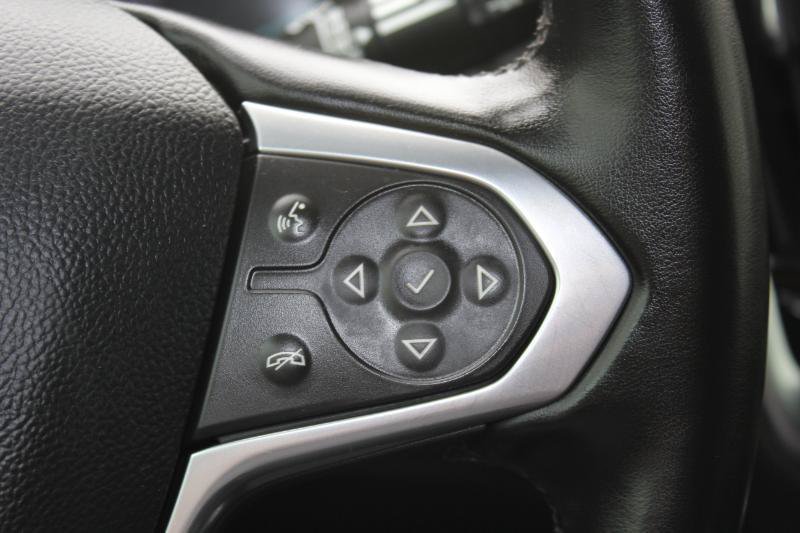Used 2023 Chevrolet Traverse LT FWD image 27