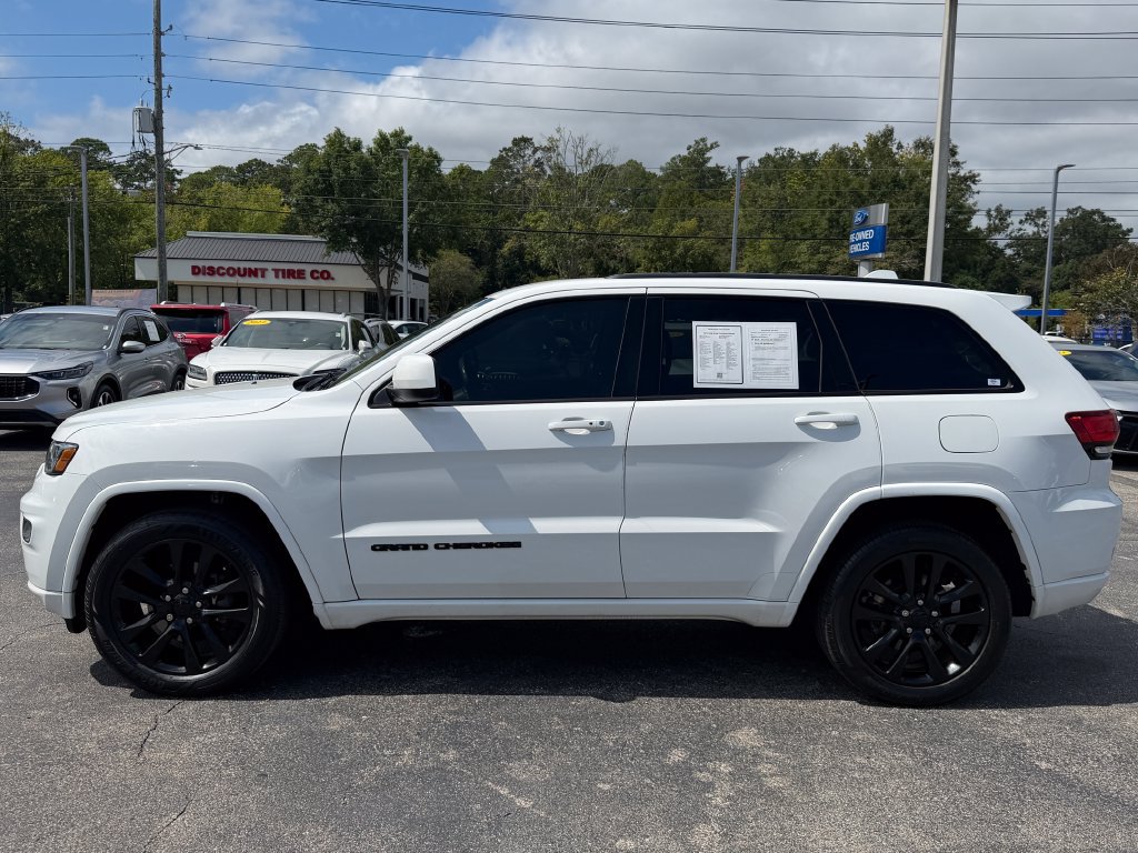 Used 2019 Jeep Grand Cherokee Altitude RWD image 2