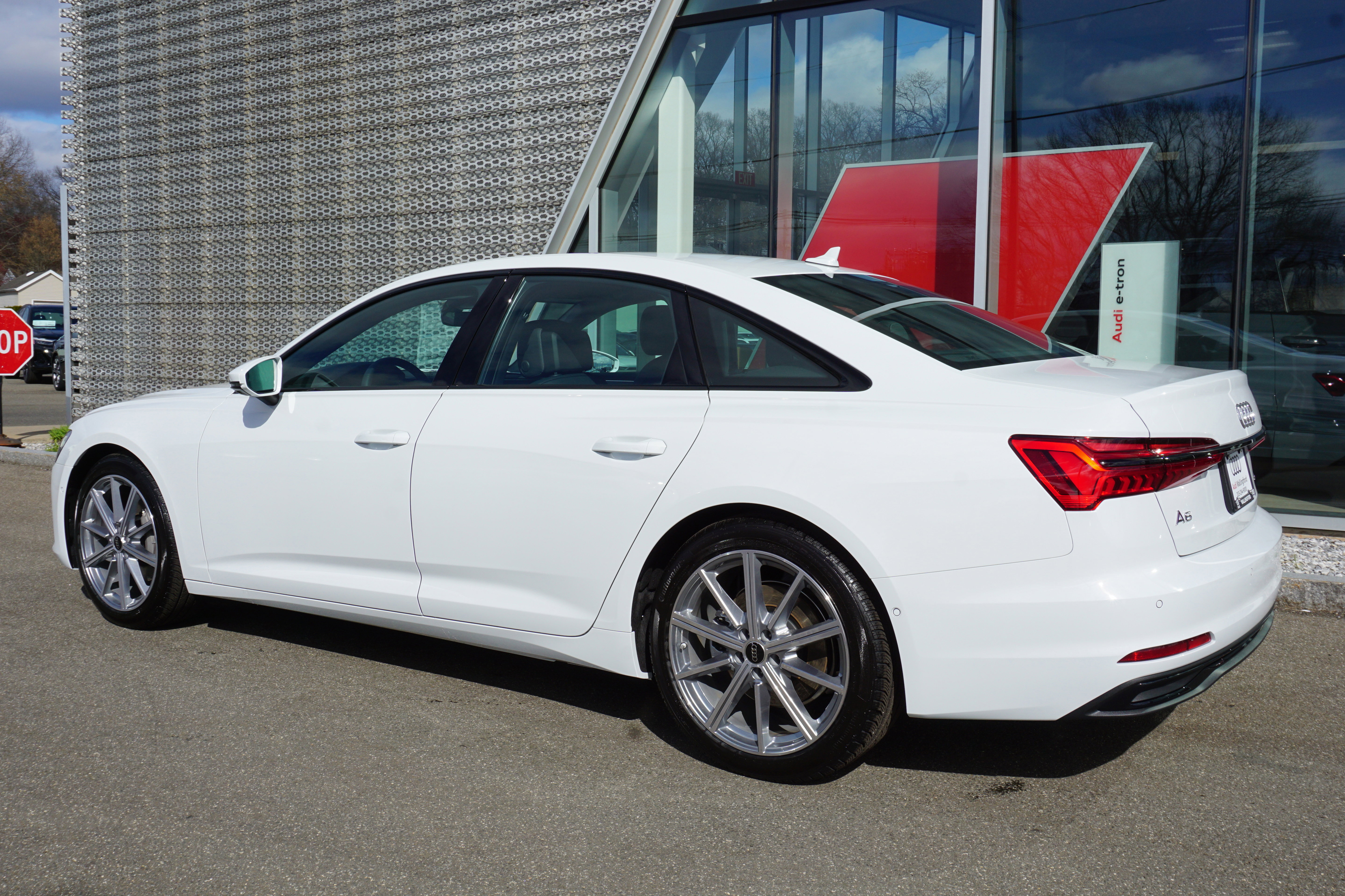 New 2025 Audi A6 2.0T Premium image 3