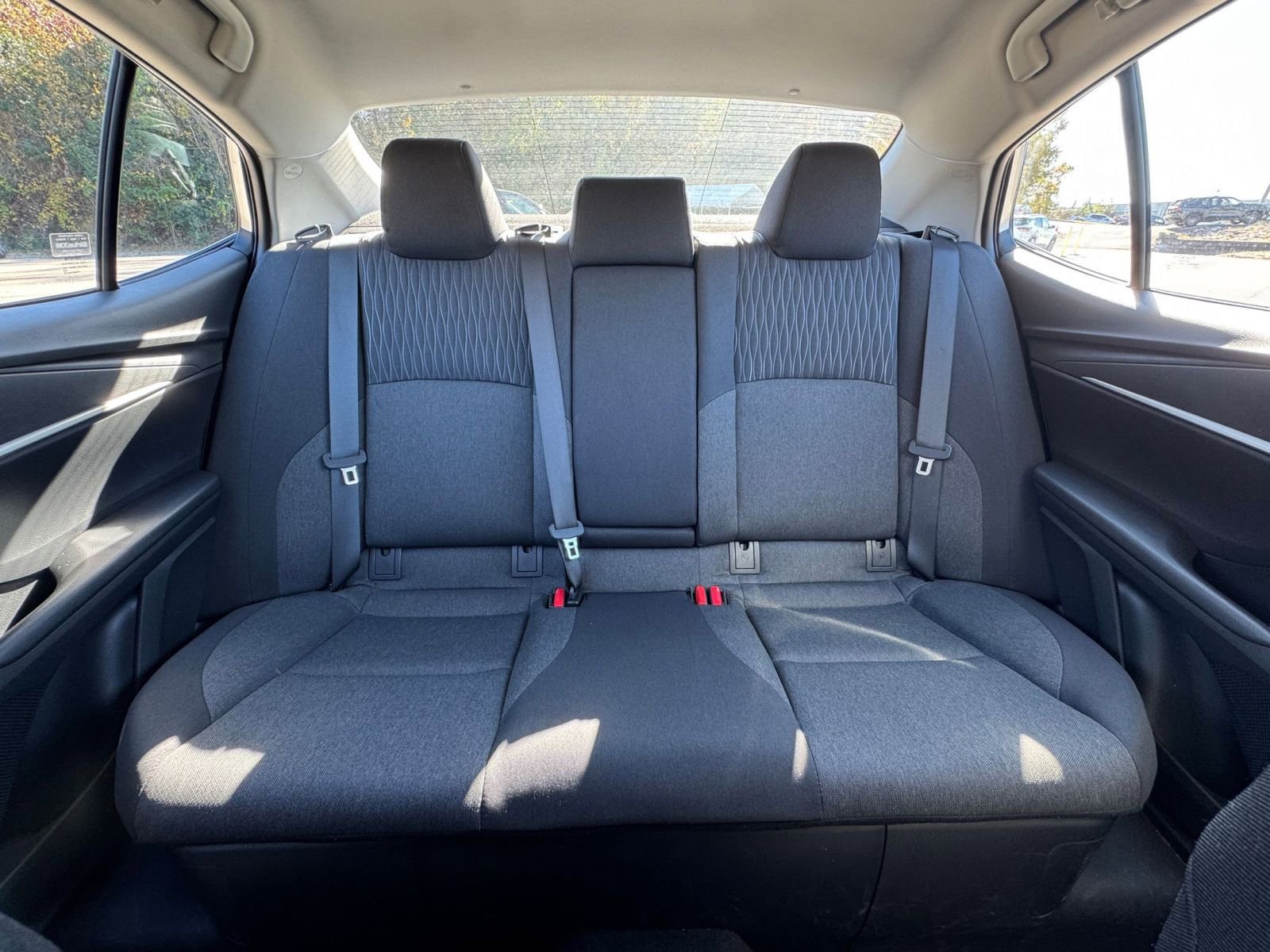 Used 2025 Toyota Camry LE image 33