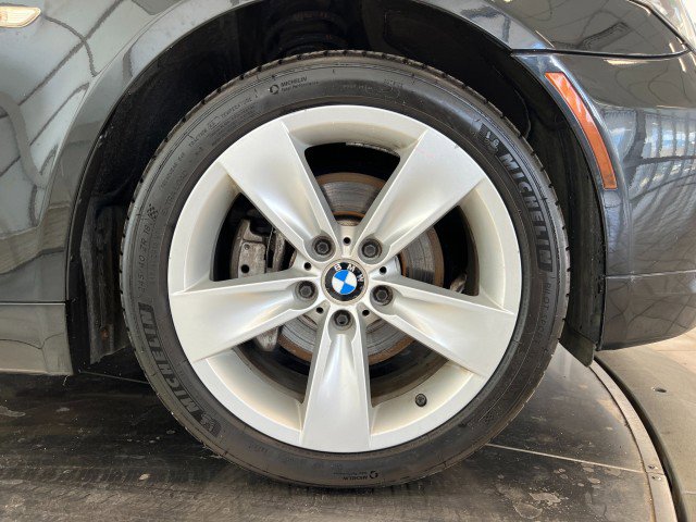 Used 2008 BMW 528xi Sedan AWD/4WD image 37