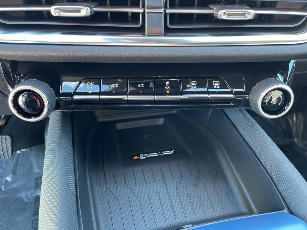 New 2026 Chevrolet Equinox EV LT image 20