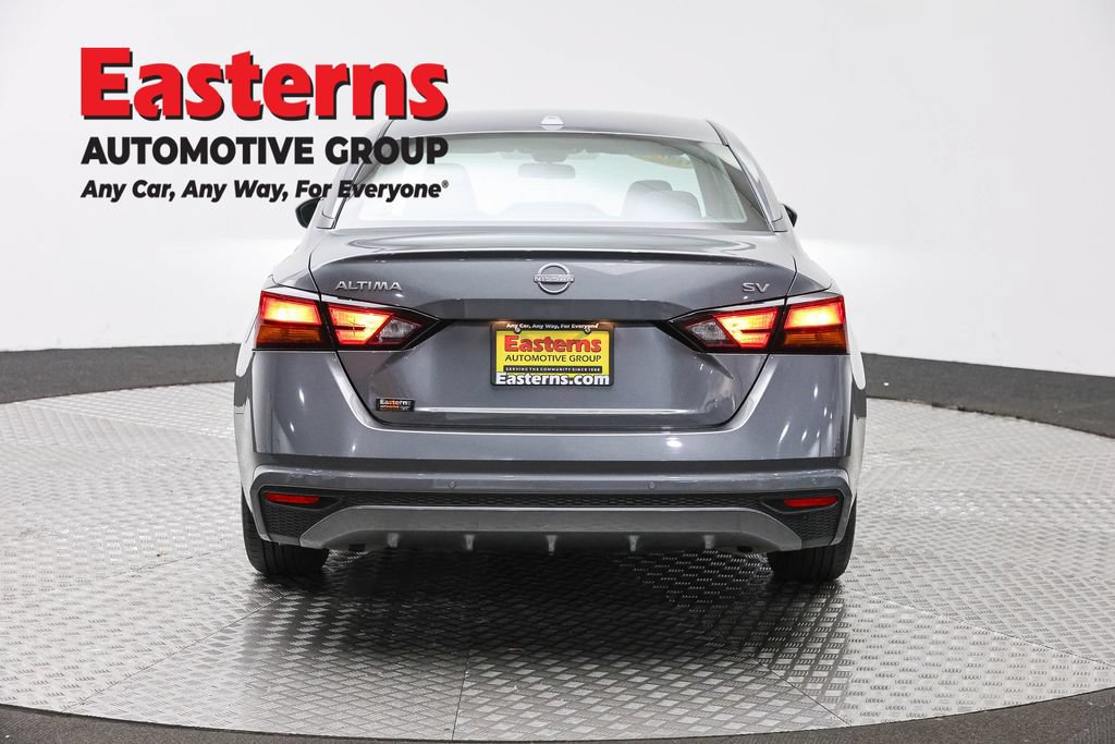 Used 2024 Nissan Altima 2.5 SV FWD image 6