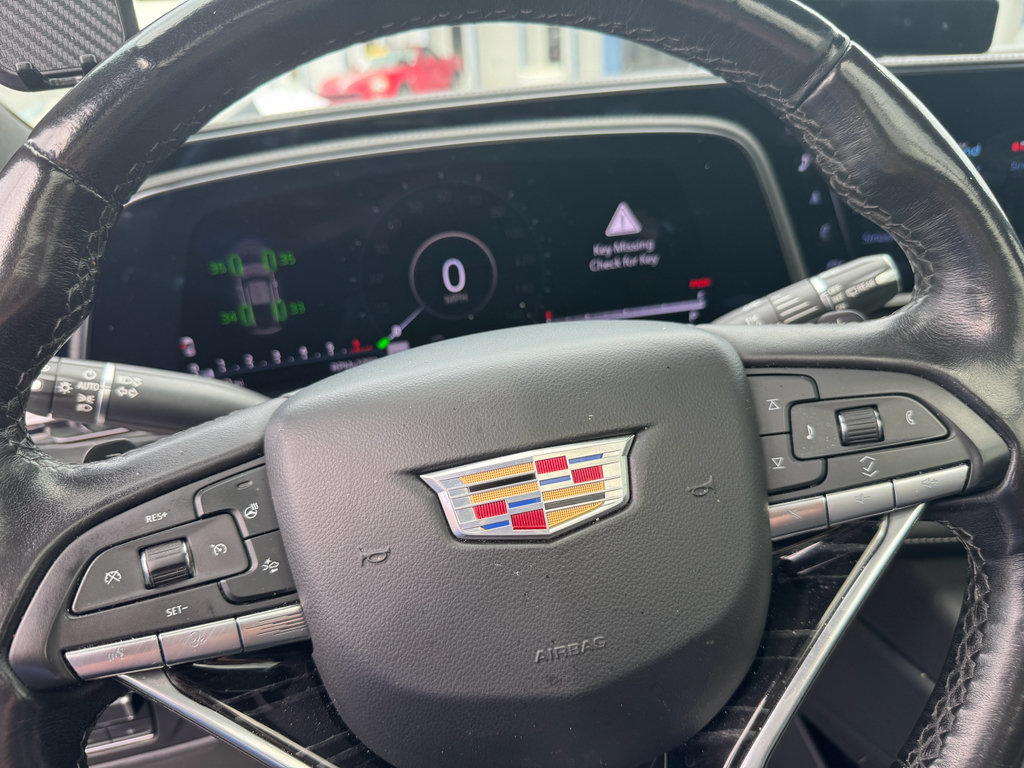 Used 2022 Cadillac Escalade ESV Sport AWD/4WD image 10