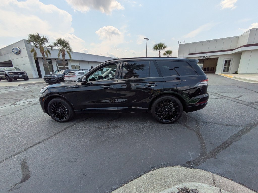 New 2026 Lincoln Aviator Reserve w/ Luxury Package RWD image 7