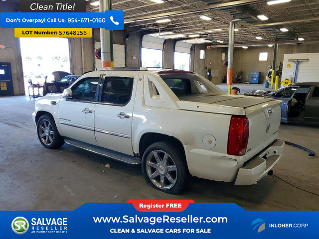 Used 2011 Cadillac Escalade EXT Luxury AWD/4WD image 3