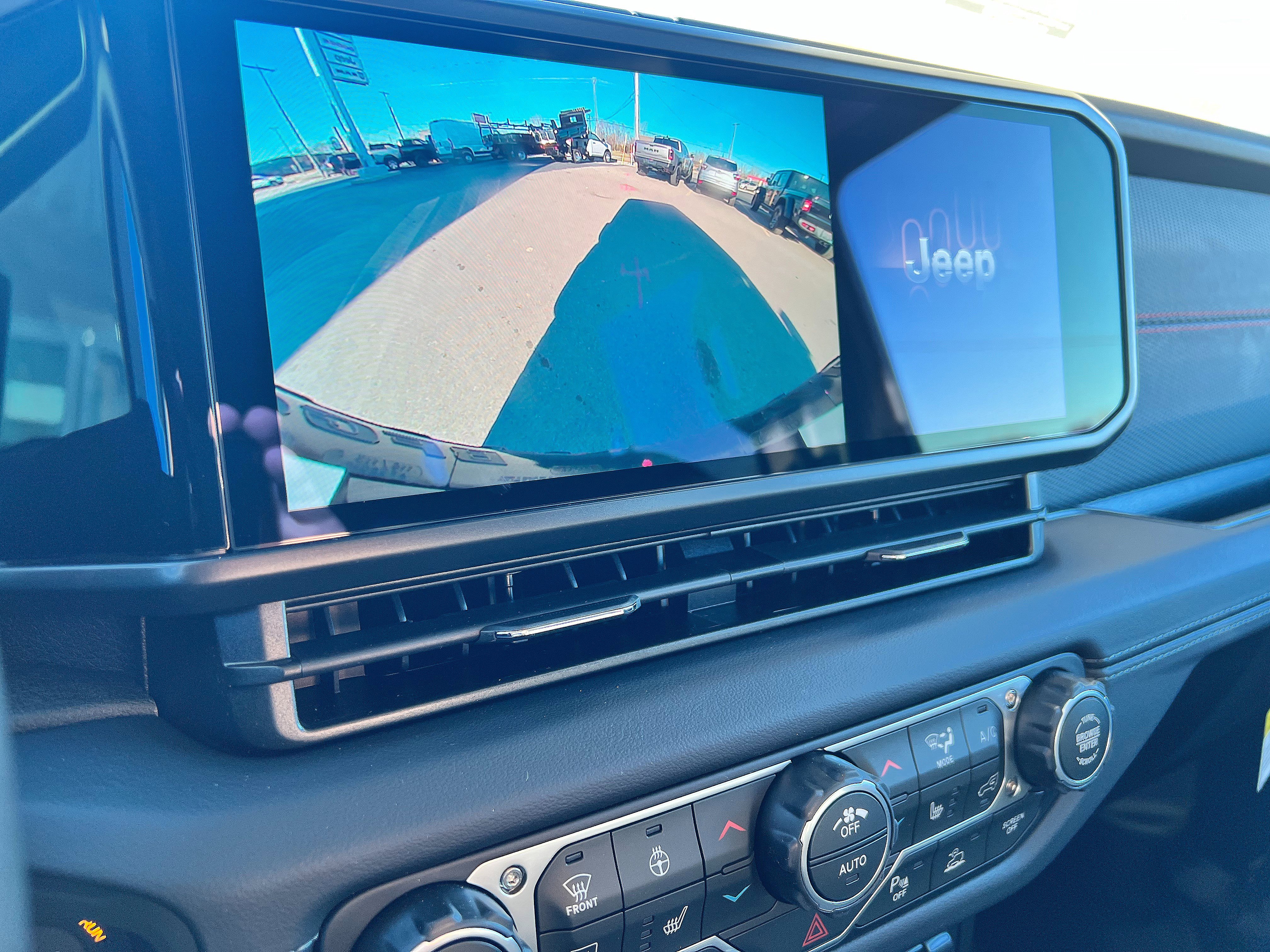 New 2026 Jeep Wrangler Unlimited Rubicon w/ Safety Group image 17