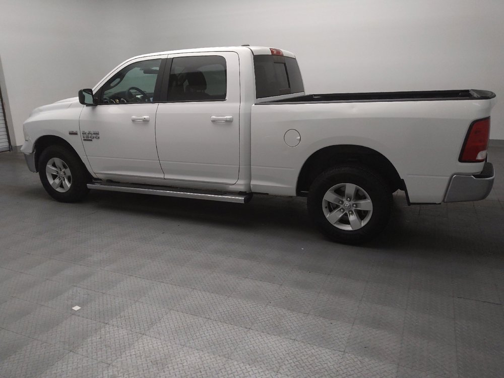Used 2019 RAM 1500 Classic SLT AWD/4WD image 3
