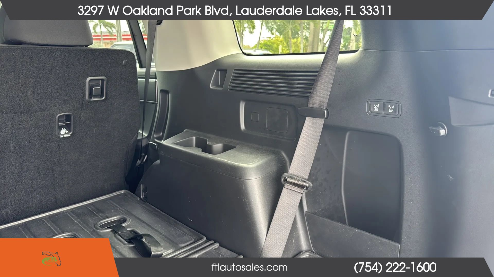 Used 2025 Hyundai Santa Fe SE FWD image 63