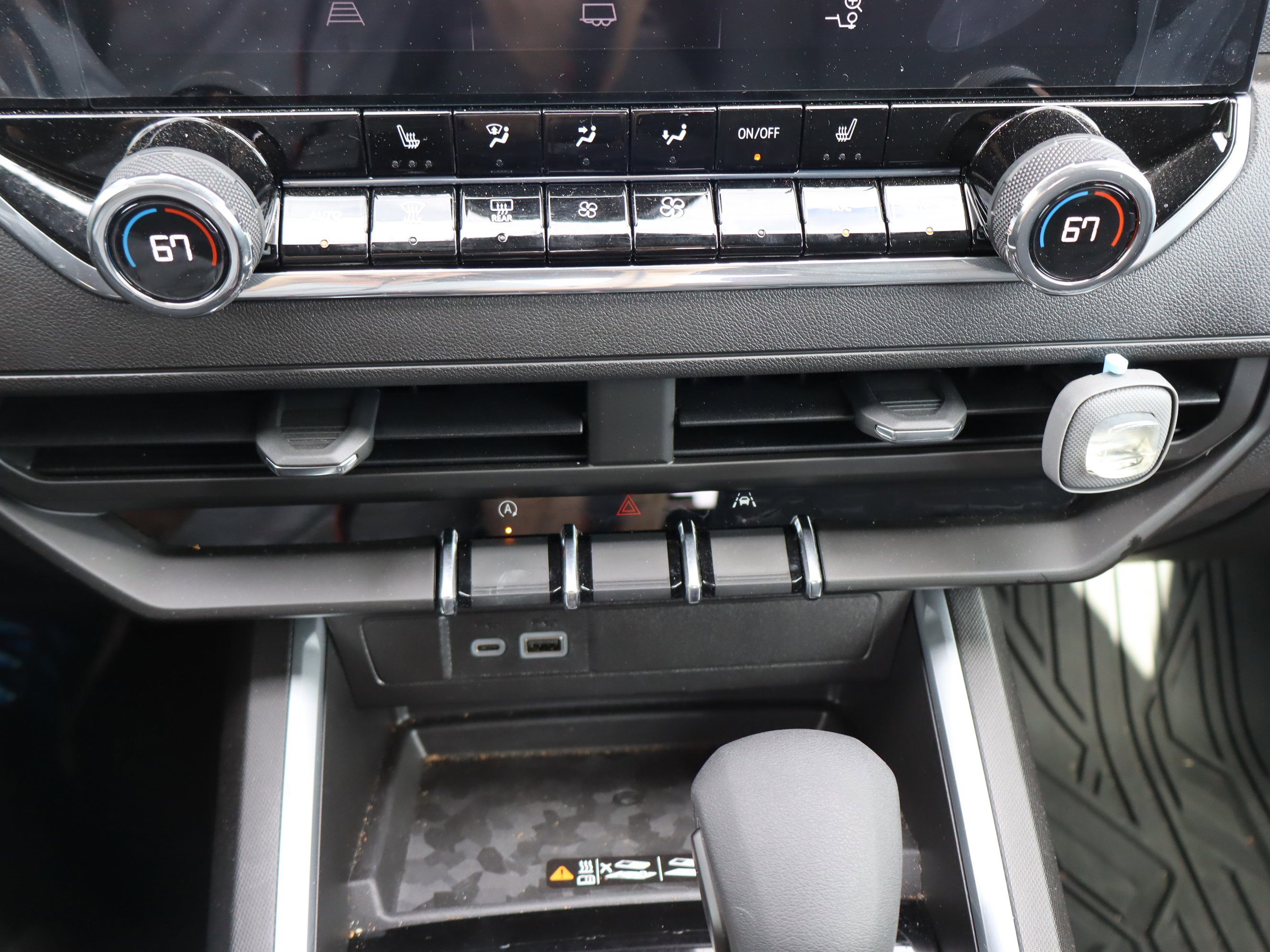 Used 2025 Chevrolet Colorado Trail Boss image 29