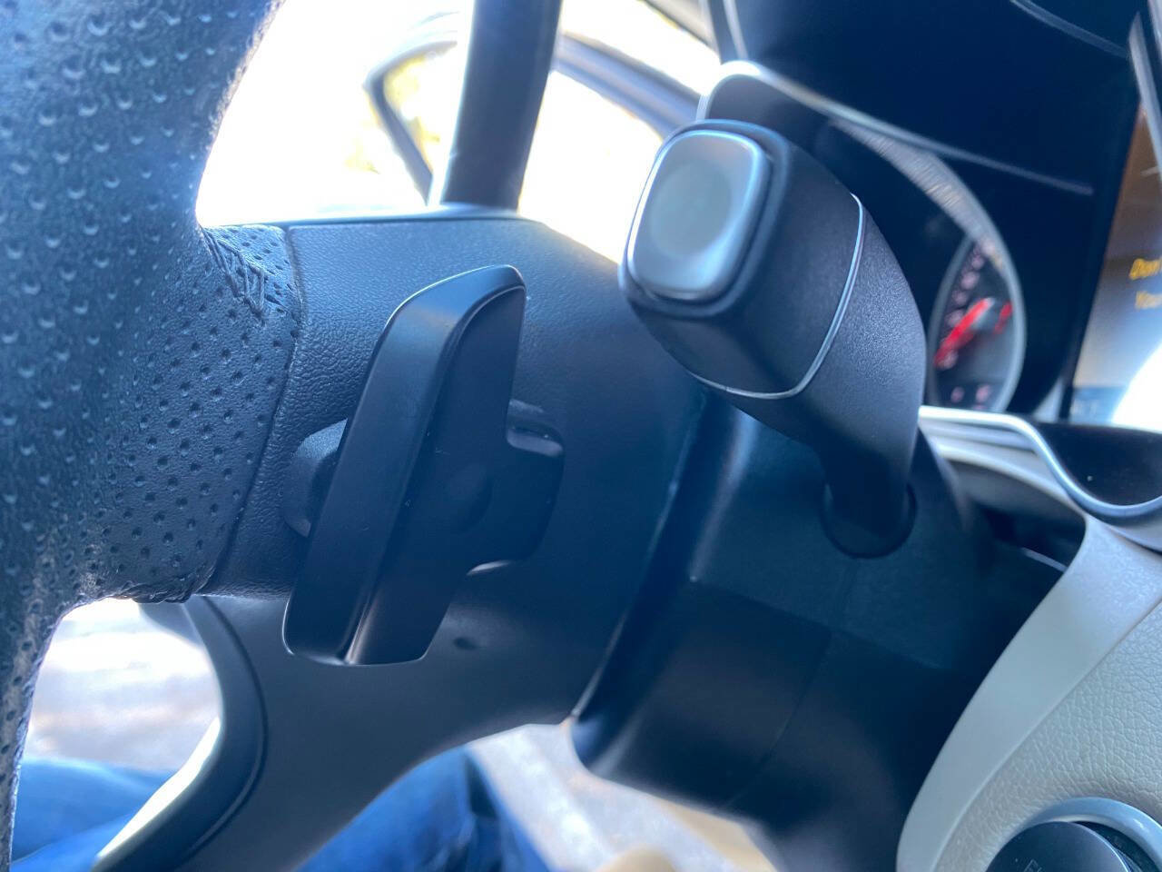 Used 2019 Mercedes-Benz GLC 300 image 22