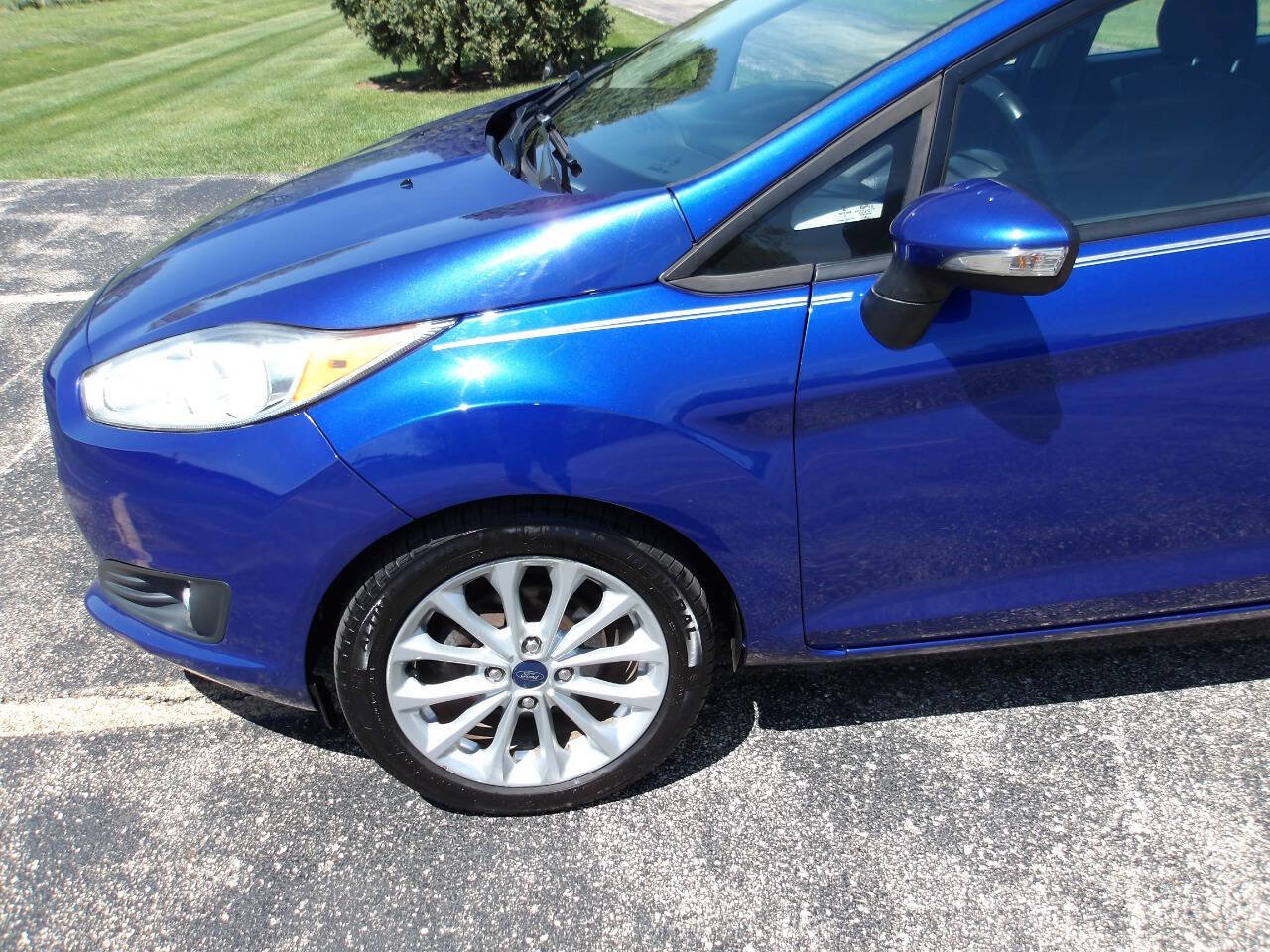 Used 2014 Ford Fiesta SE w/ Equipment Group 201A FWD image 29