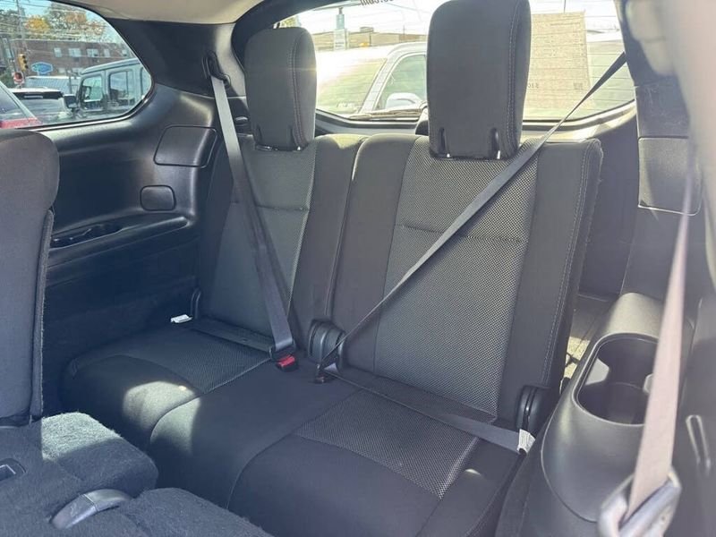 Used 2019 Nissan Pathfinder S image 30