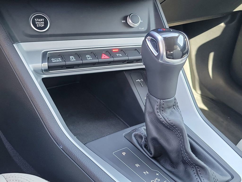 Used 2021 Audi Q3 2.0T Premium image 33