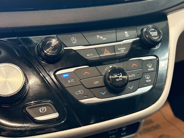 Used 2019 Chrysler Pacifica Touring Plus w/ Tire & Wheel Group image 16