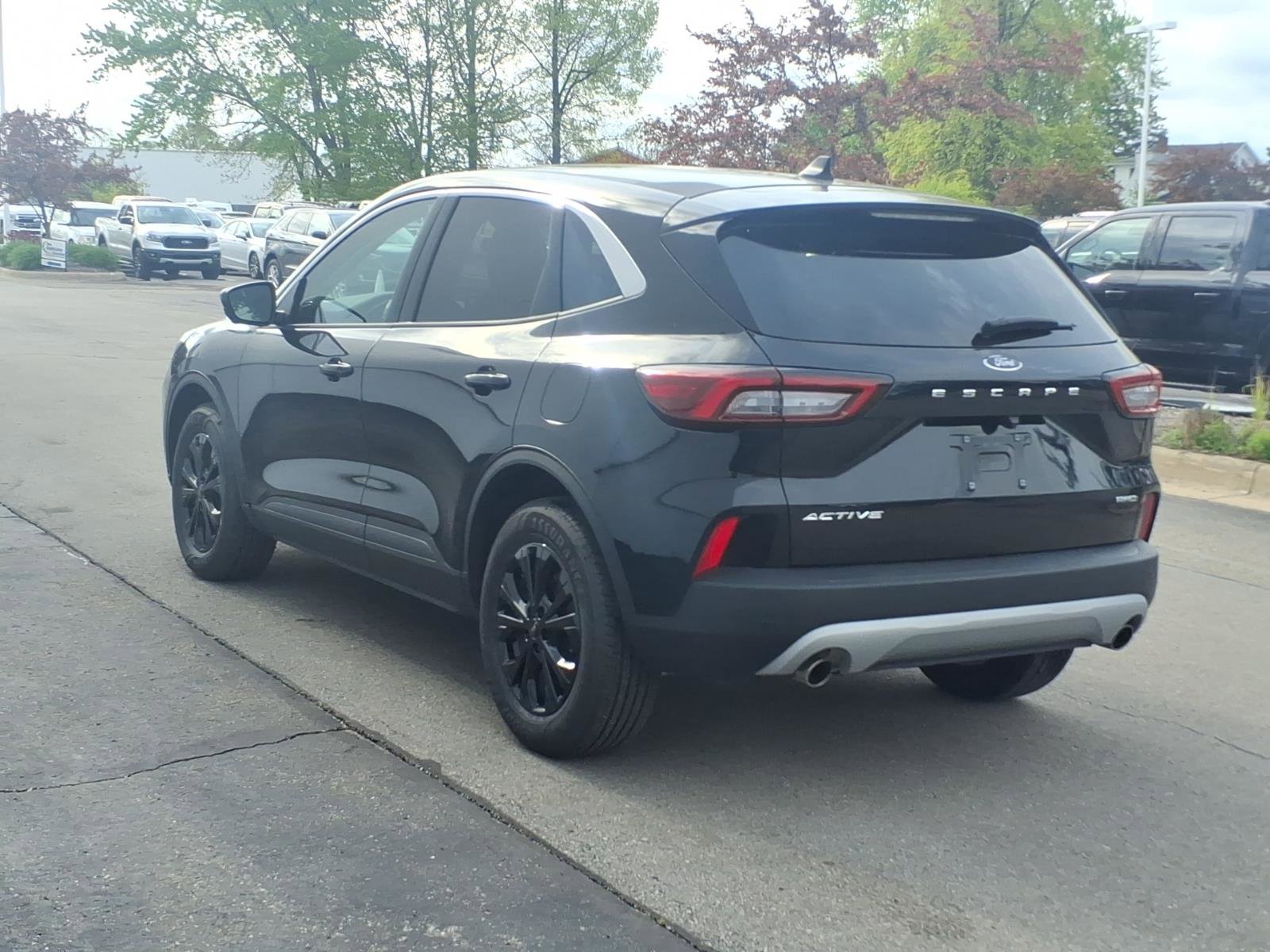 Certified 2023 Ford Escape Active w/ Tech Pack #2 AWD/4WD image 4