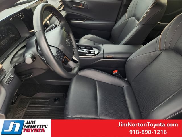 Used 2025 Toyota Crown Signia w/ Advanced Technology Package AWD/4WD image 15